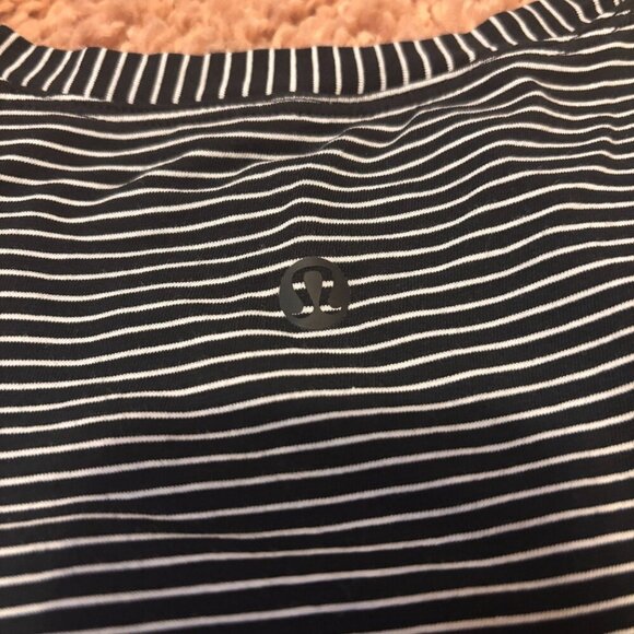 Lululemon Brunswick Muscle Tank Top Womens Size 8 Heathered Black Gray - Picture 4 of 6